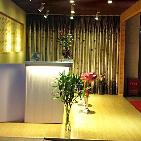 Baoli Hotel Kunming Changshui Airport Dabanqiao Exterior photo